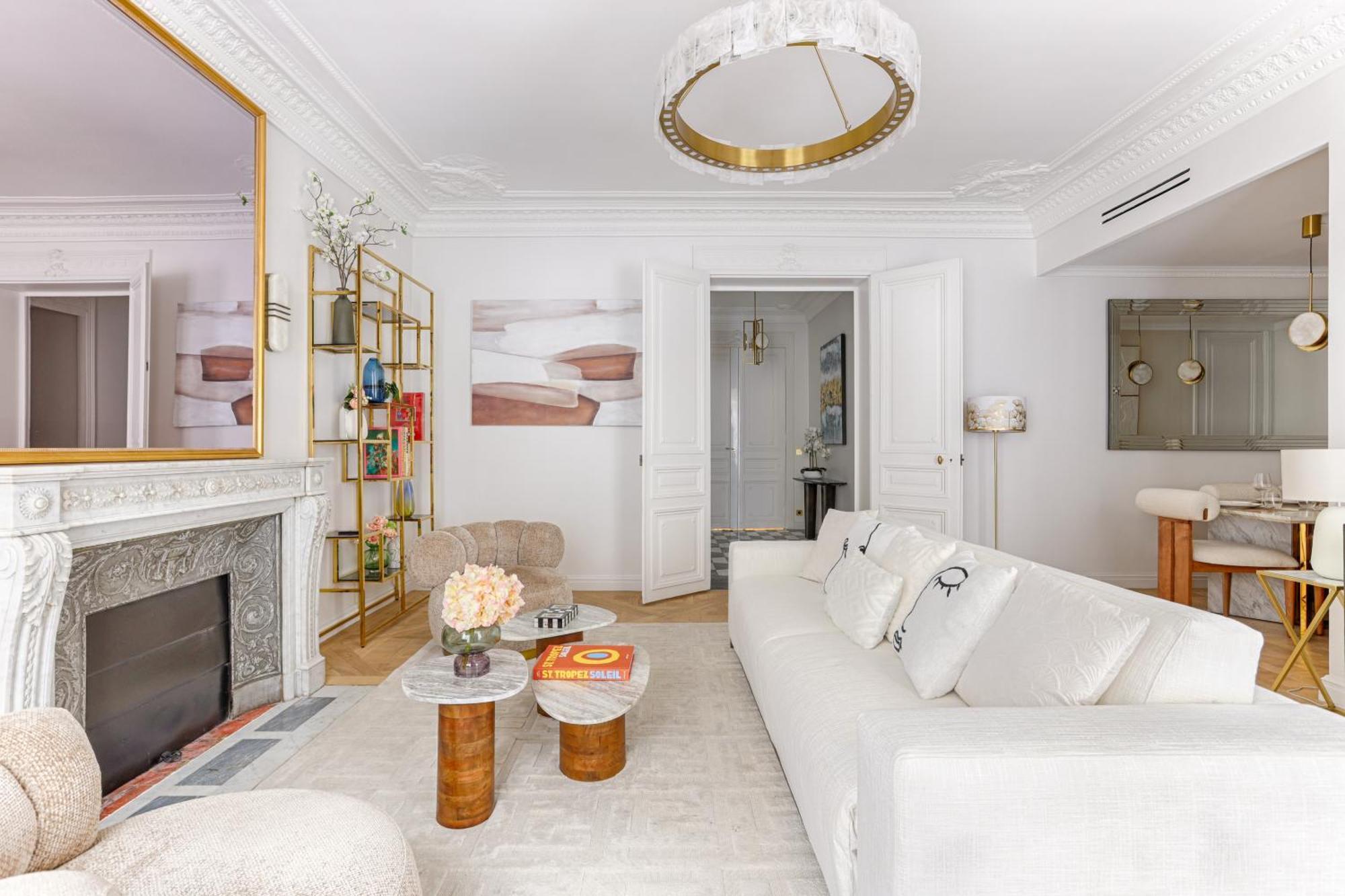 Elegant Luxury Apartment For 6 On Champs-Elysees ปารีส ภายนอก รูปภาพ
